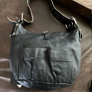 Gently used Tylie Malibu purse